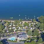 5 Pers Avec Terrasse Et Cuisine Equipee - Api-1-52-296 *